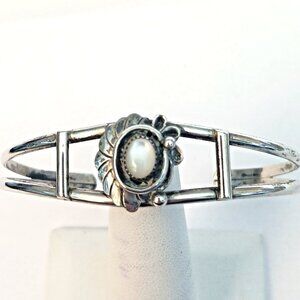 Native American Navajo CADMAN cuff MOP